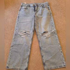 American Eagle Outfitters Light Blue Relaxed Jeans